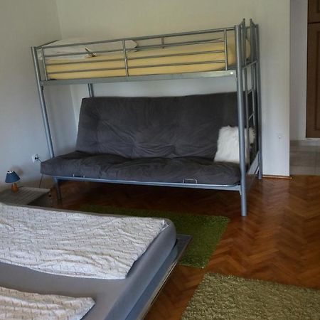 Apartman Luca Mestecǎneşti Exterior foto